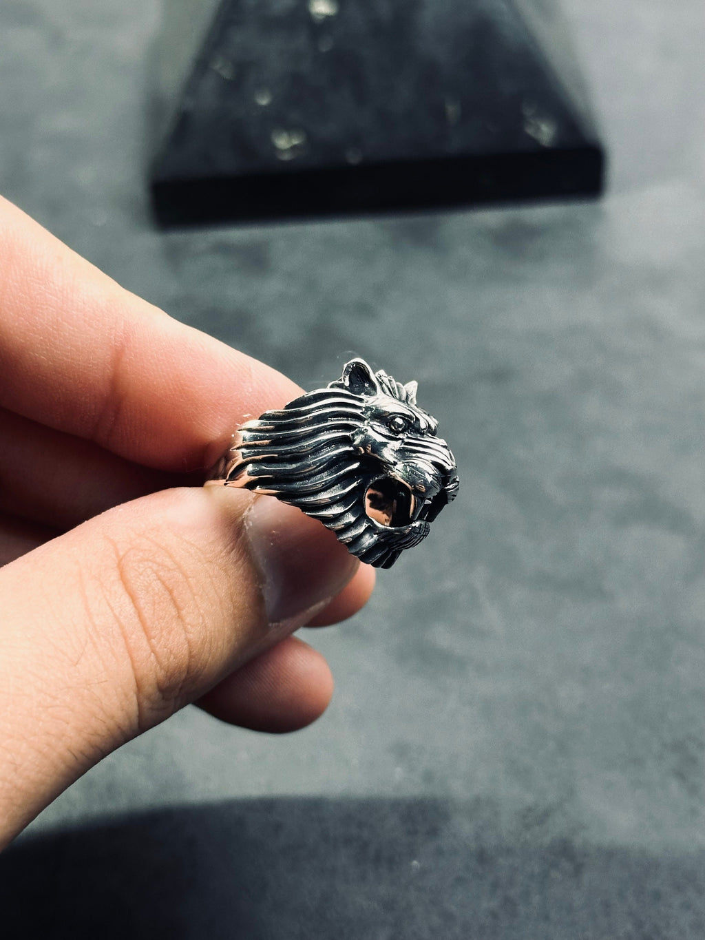 Leo Lion Signet Ring - Sterling Silver Handmade Design
