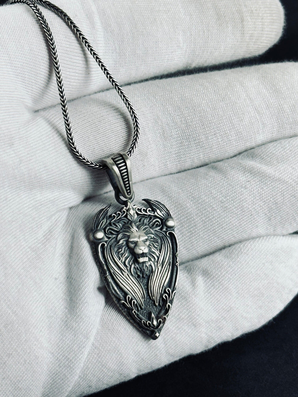 Silver Lion Necklace - Elegant Animal Charm Pendant
