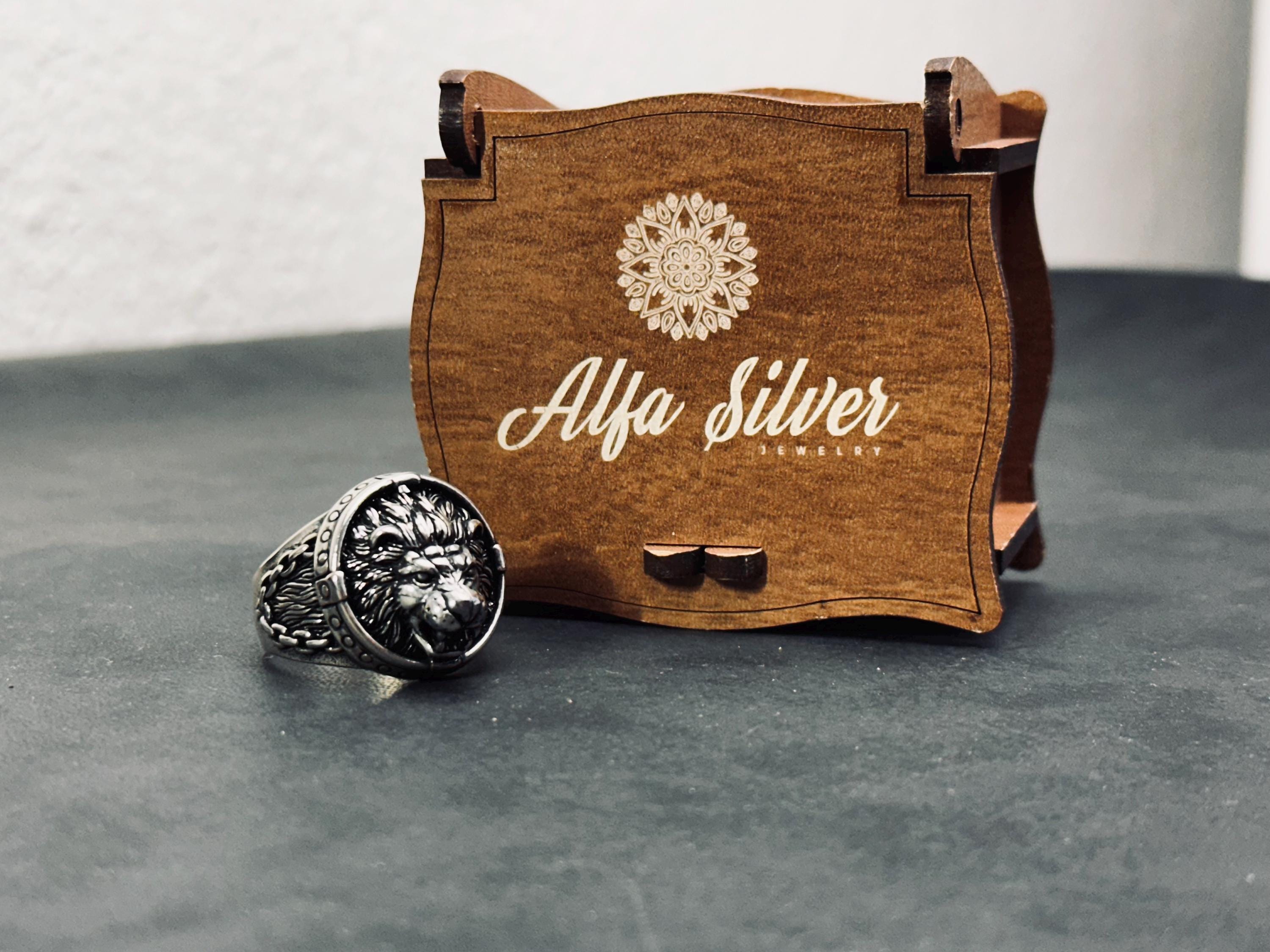 Sterling Silver Lion Ring, Handmade Oxidized Design (Men's Size)