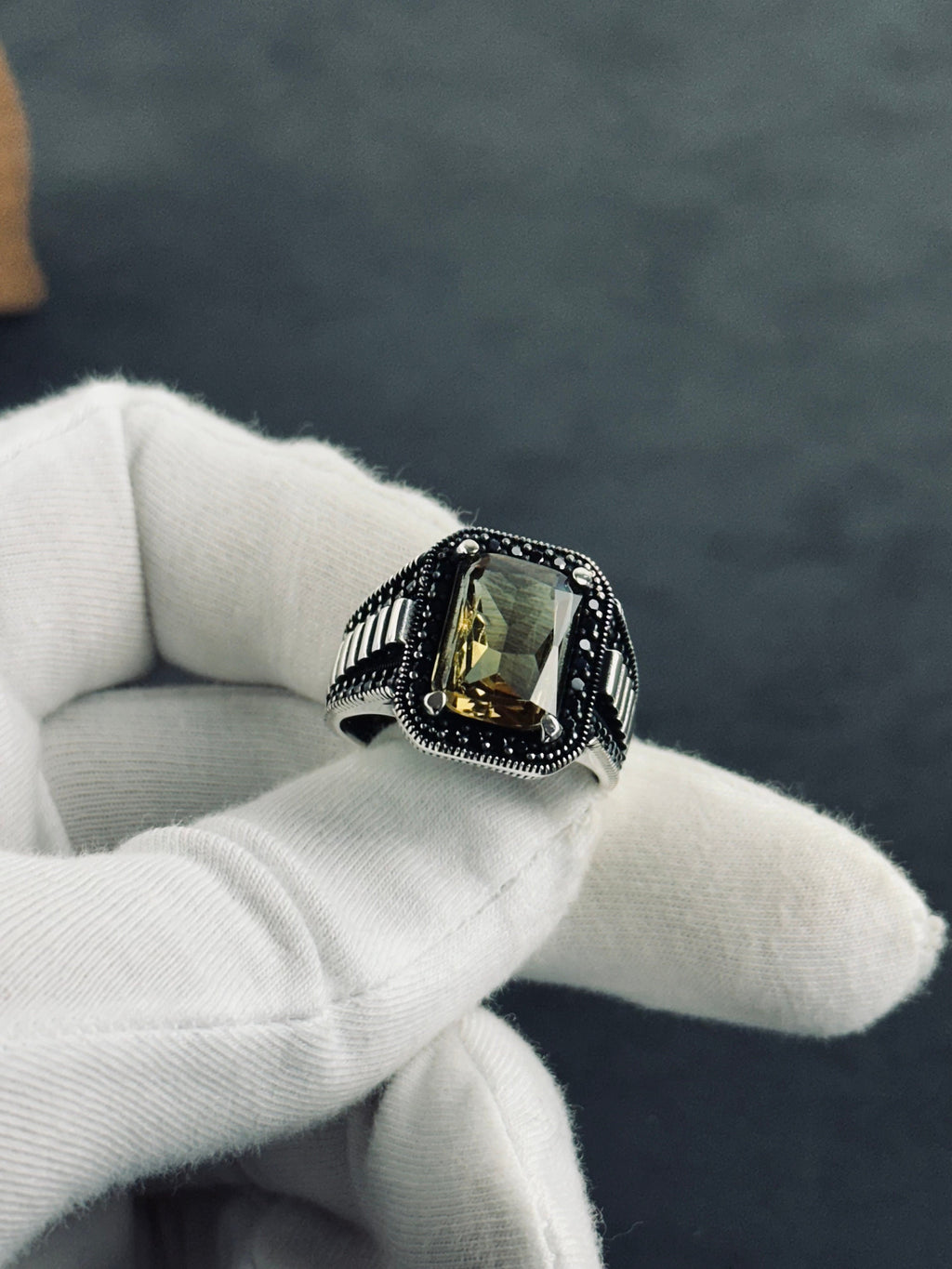 Color-Changing Diaspore Ring - Sterling Silver Nautical Detail