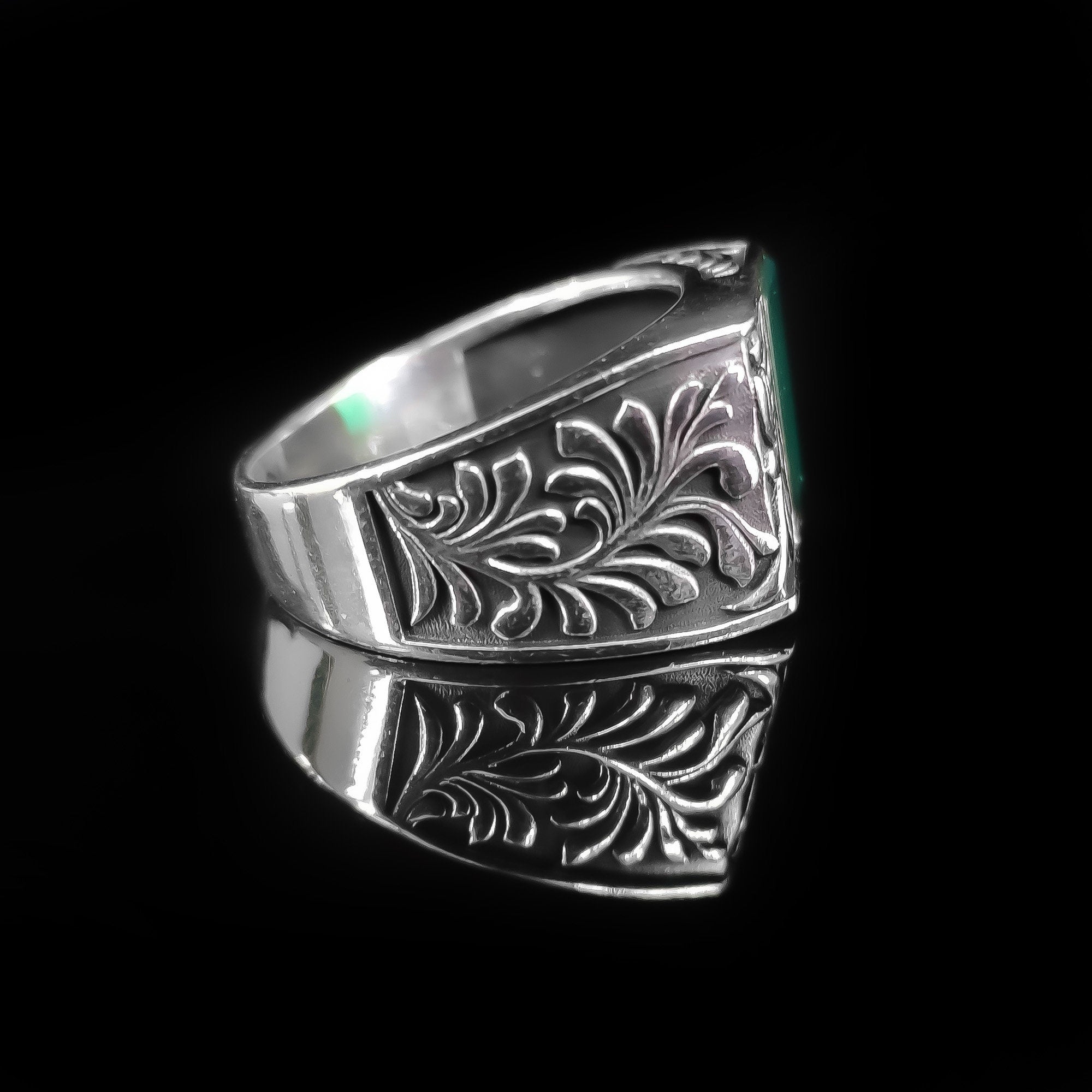 Sterling Silver Ring: Green Agate Stone - Handmade Men's Jewelry