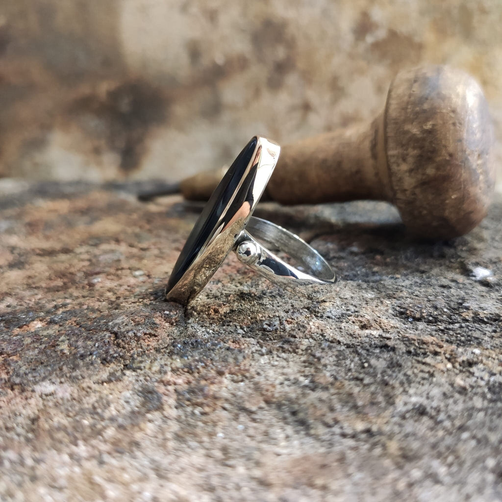 Elegant Black Woman Sterling Silver Ring With Nacre Stone Handmade Jewellery Luxury
