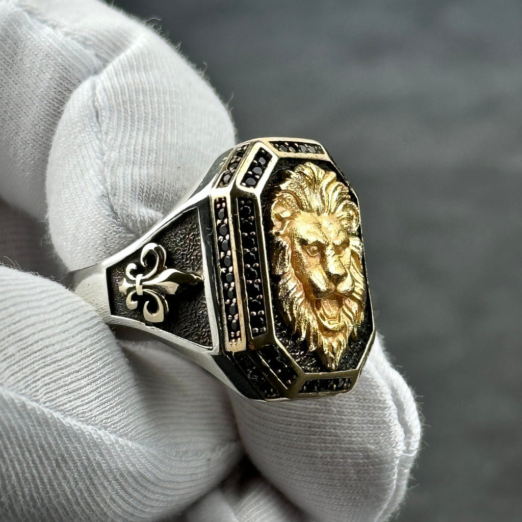 Leo Zodiac Ring: Handmade Sterling Silver - Lion Head Detail