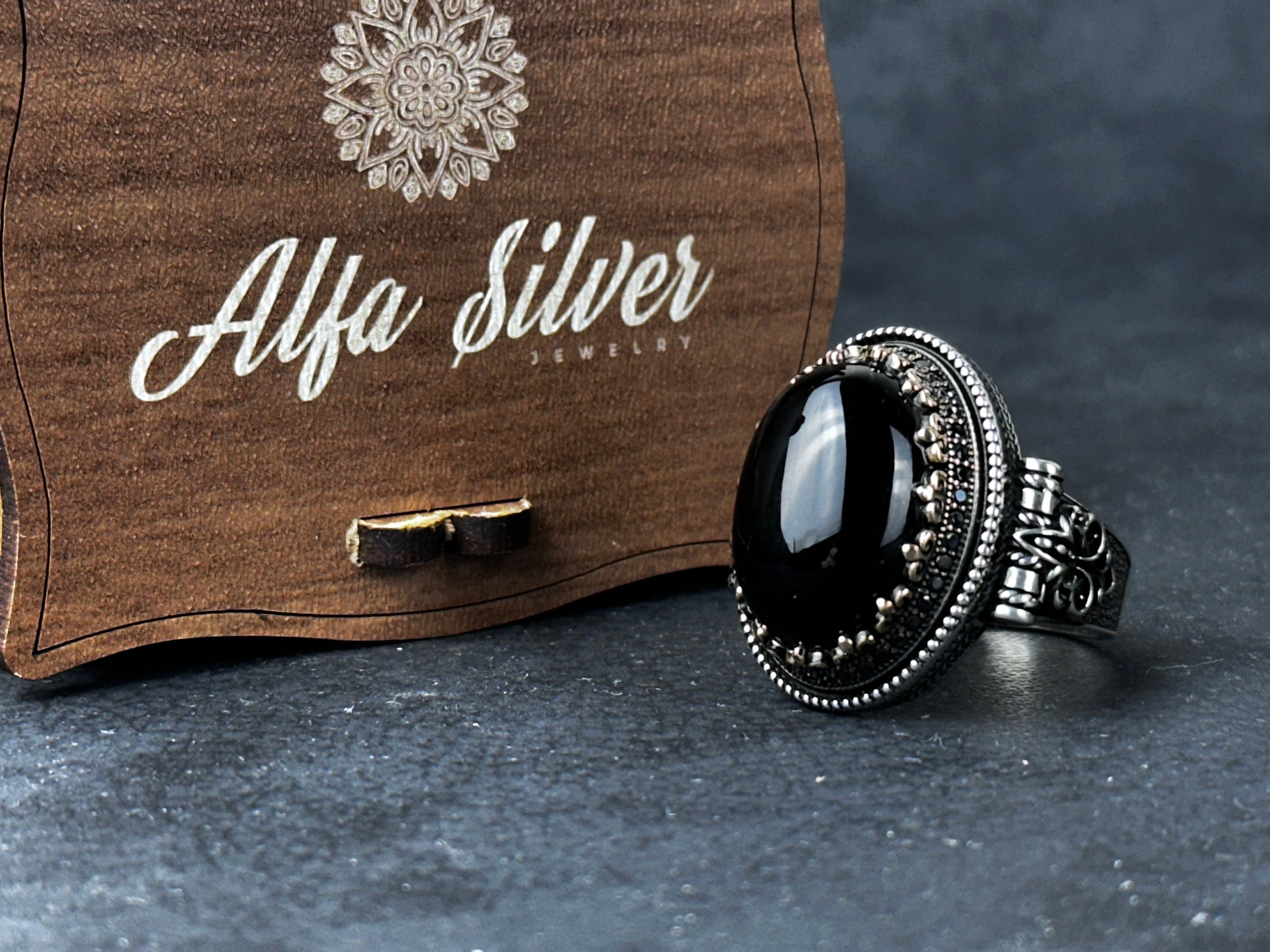 Men's Sterling Silver Ring Onyx Gemstone Eagle Design (Bold Statement)