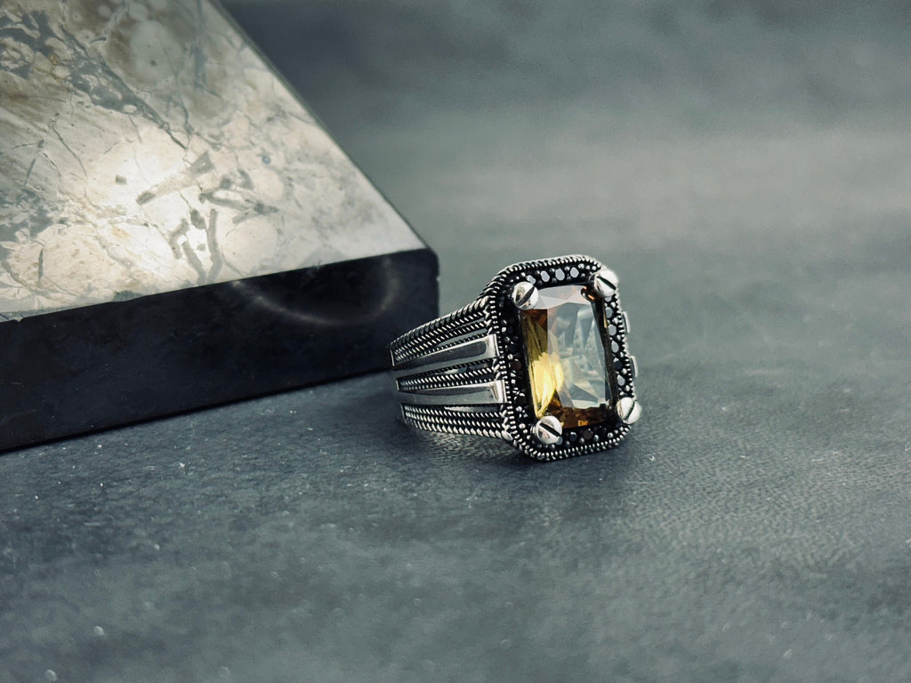 Minimalist Sultanit Ring, Sterling Silver Rectangle (Color-Change Stone)