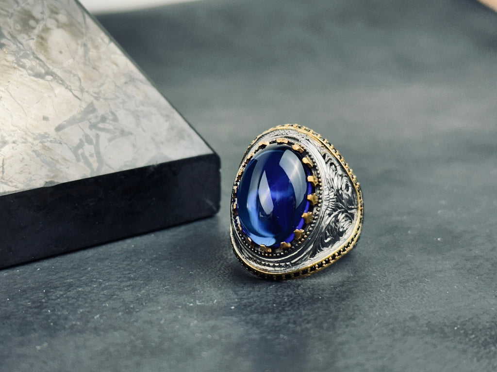 King Theme Sterling Silver Ring: Engraved Blue Zirconium Stone