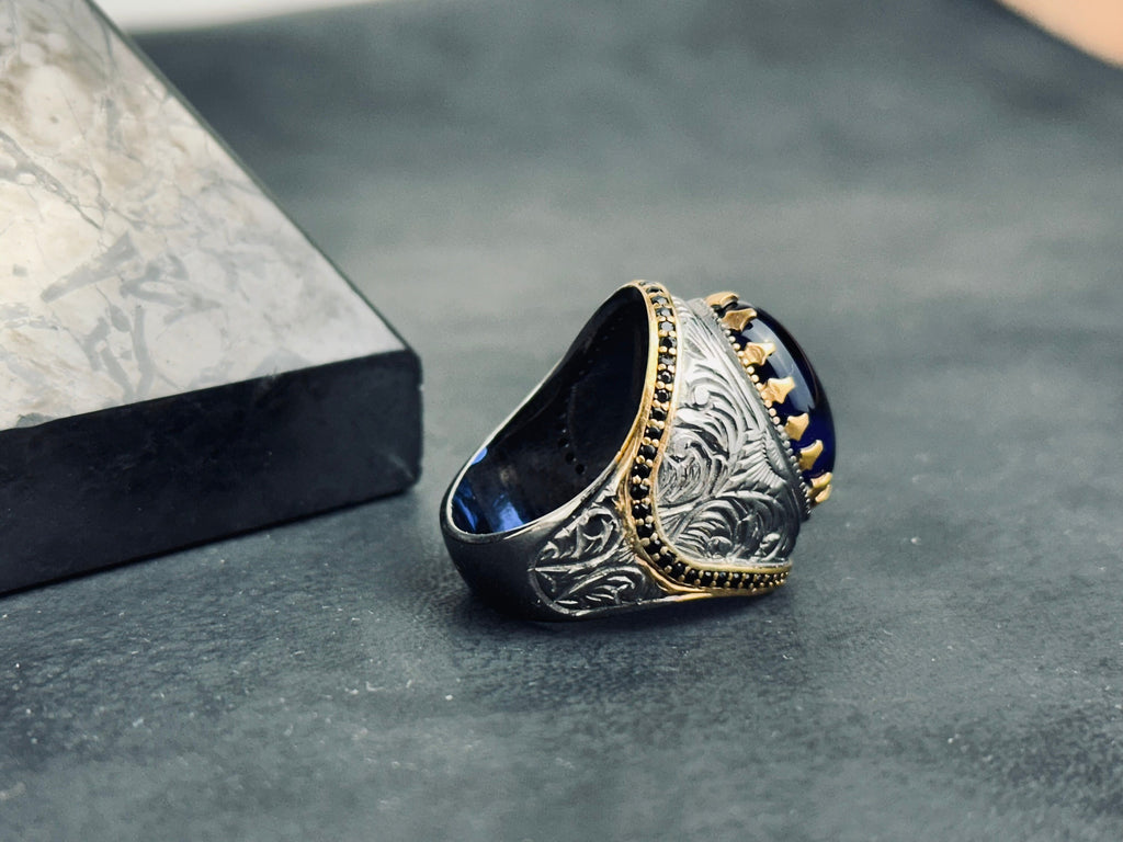 King Theme Sterling Silver Ring: Engraved Blue Zirconium Stone