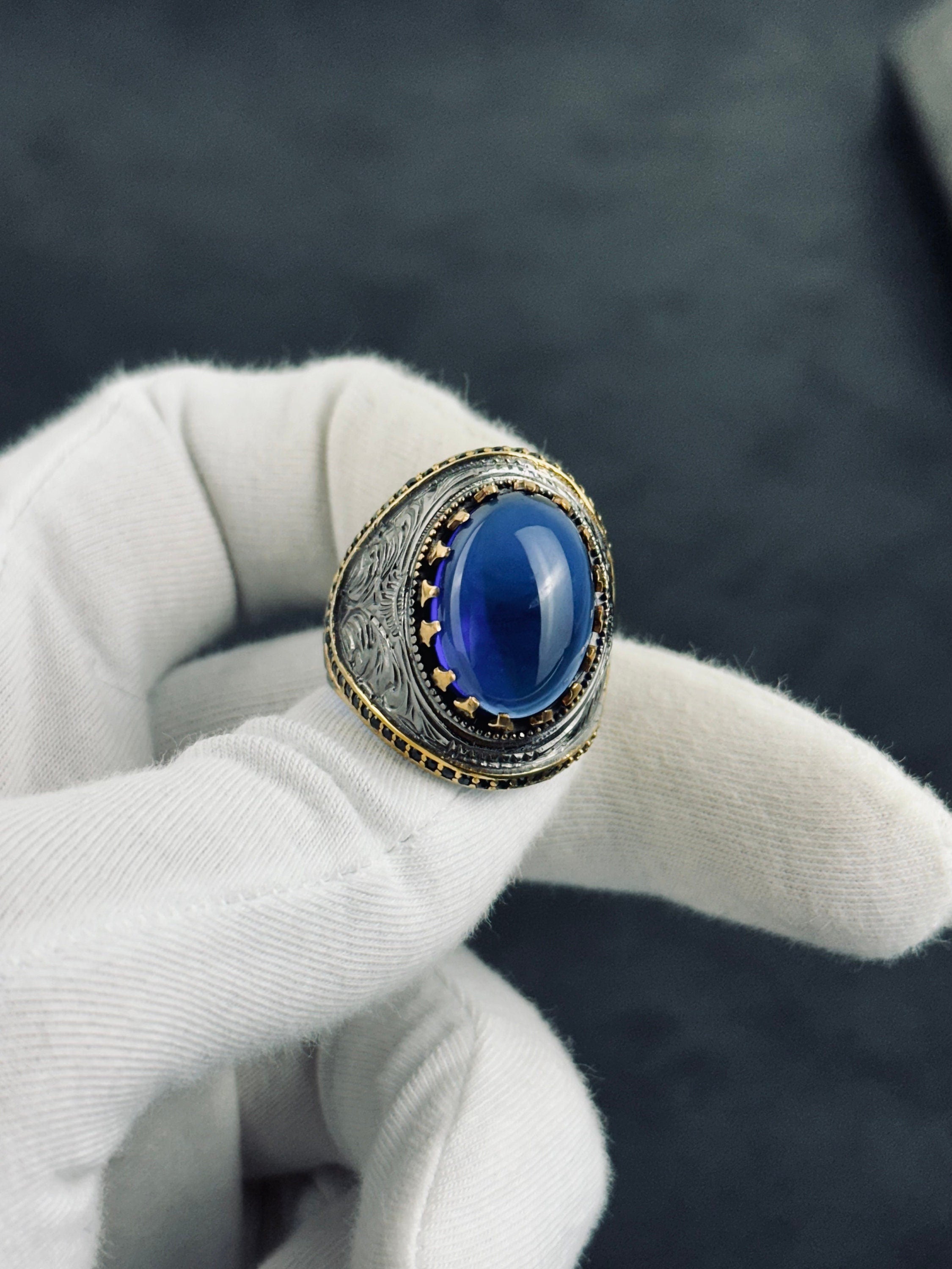 King Theme Sterling Silver Ring: Engraved Blue Zirconium Stone