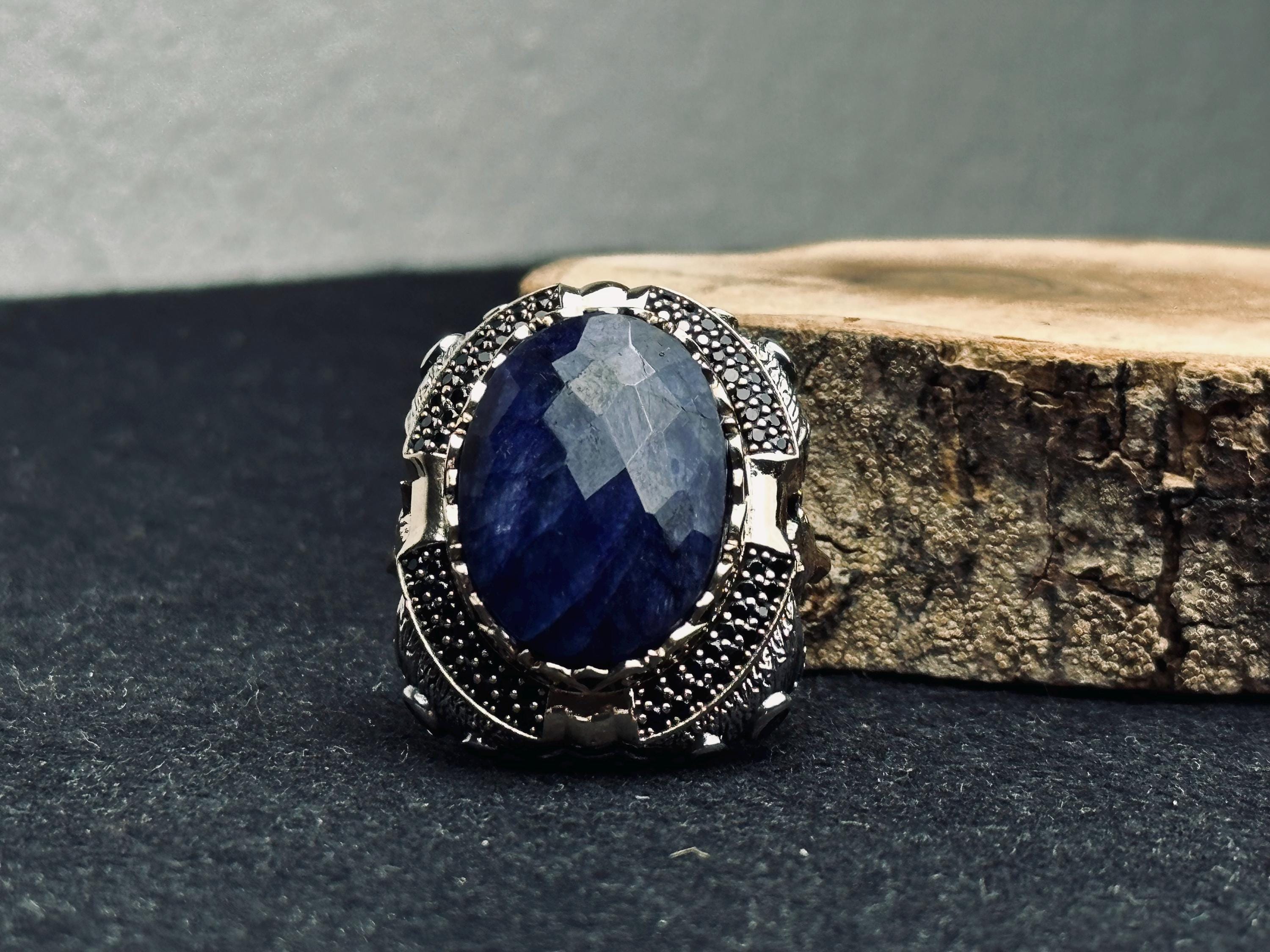 Men's Sterling Silver Ring: Oval Lapis Lazuli - Lion Design