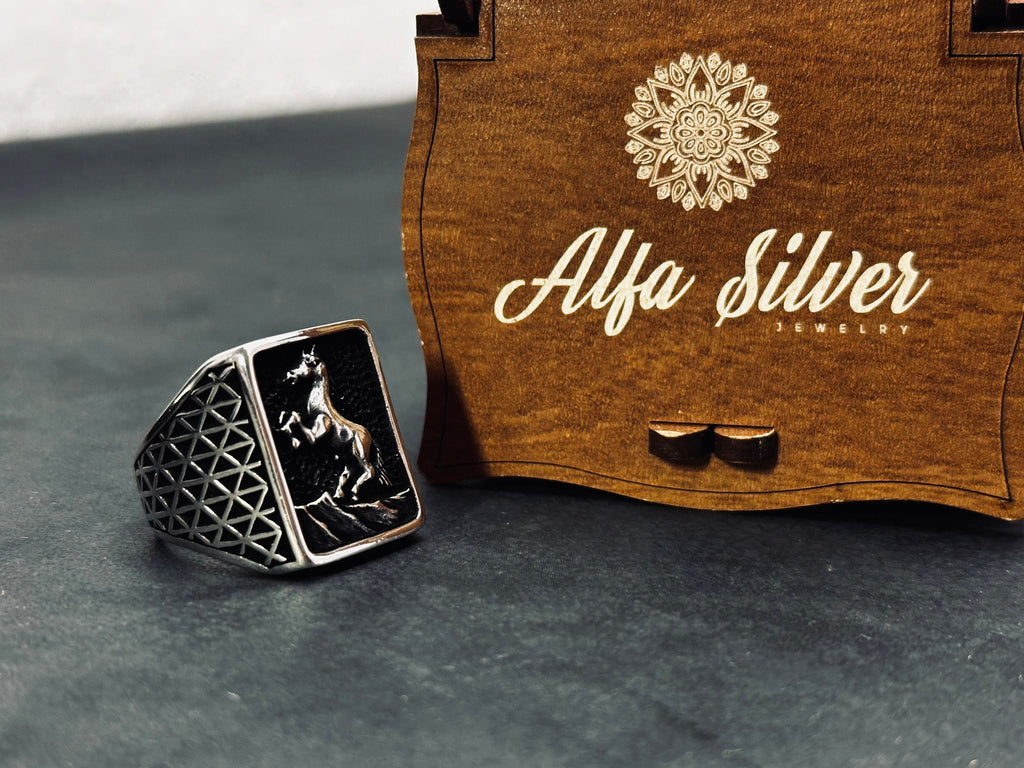 Boho Sterling Silver Horse Ring, Chunky Spinner (Size Adjustable)