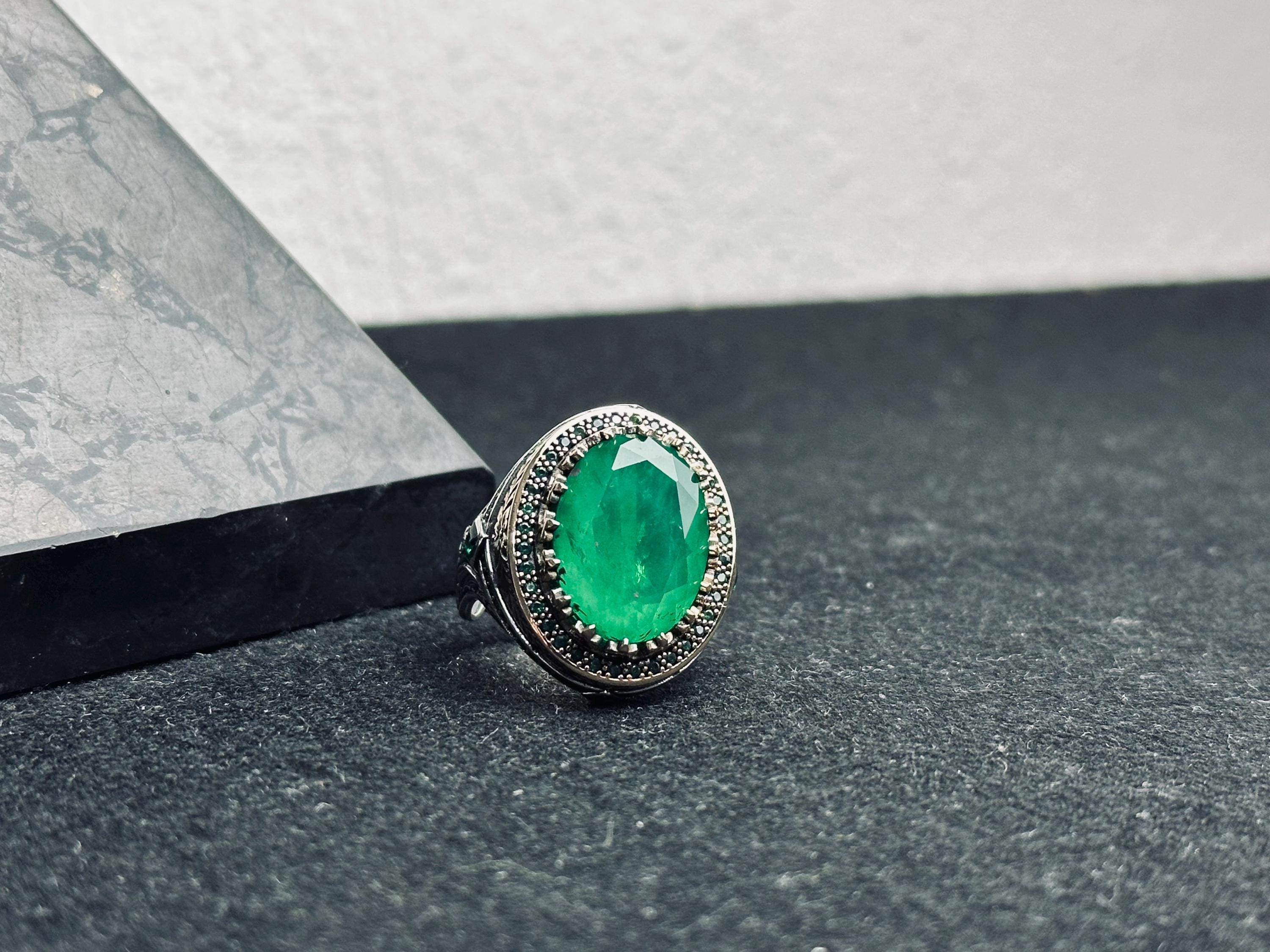 Men's Emerald Silver Ring: Handmade Turkish Artisan - Statement Jewelry