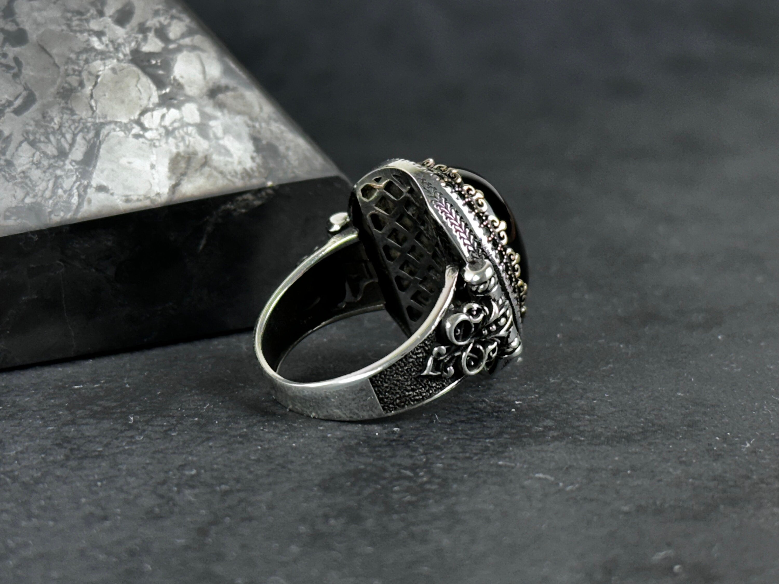 Men's Sterling Silver Ring Onyx Gemstone Eagle Design (Bold Statement)