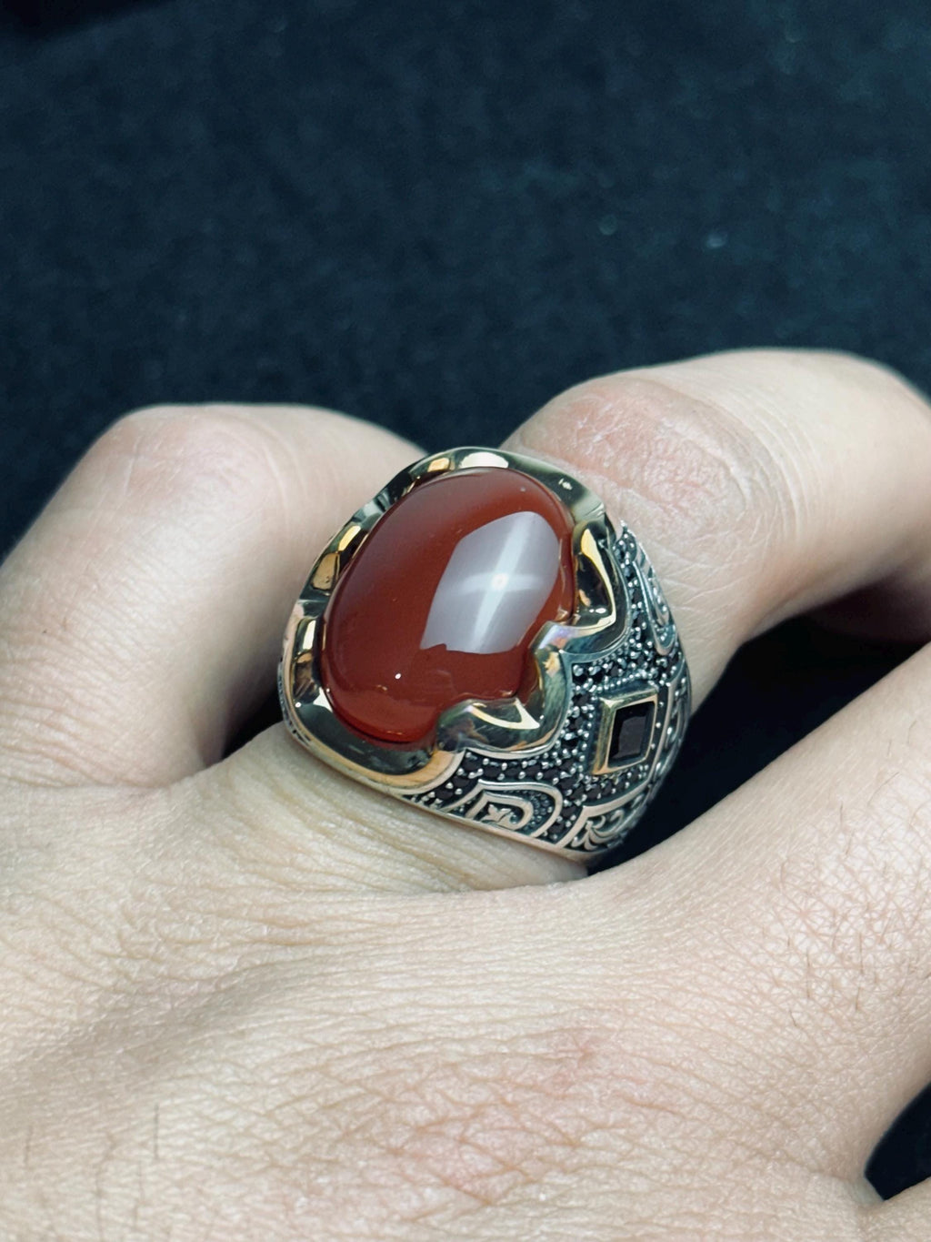 Red Yemeni Aqeeq Ring: Oval Agate Stone, Sterling Silver