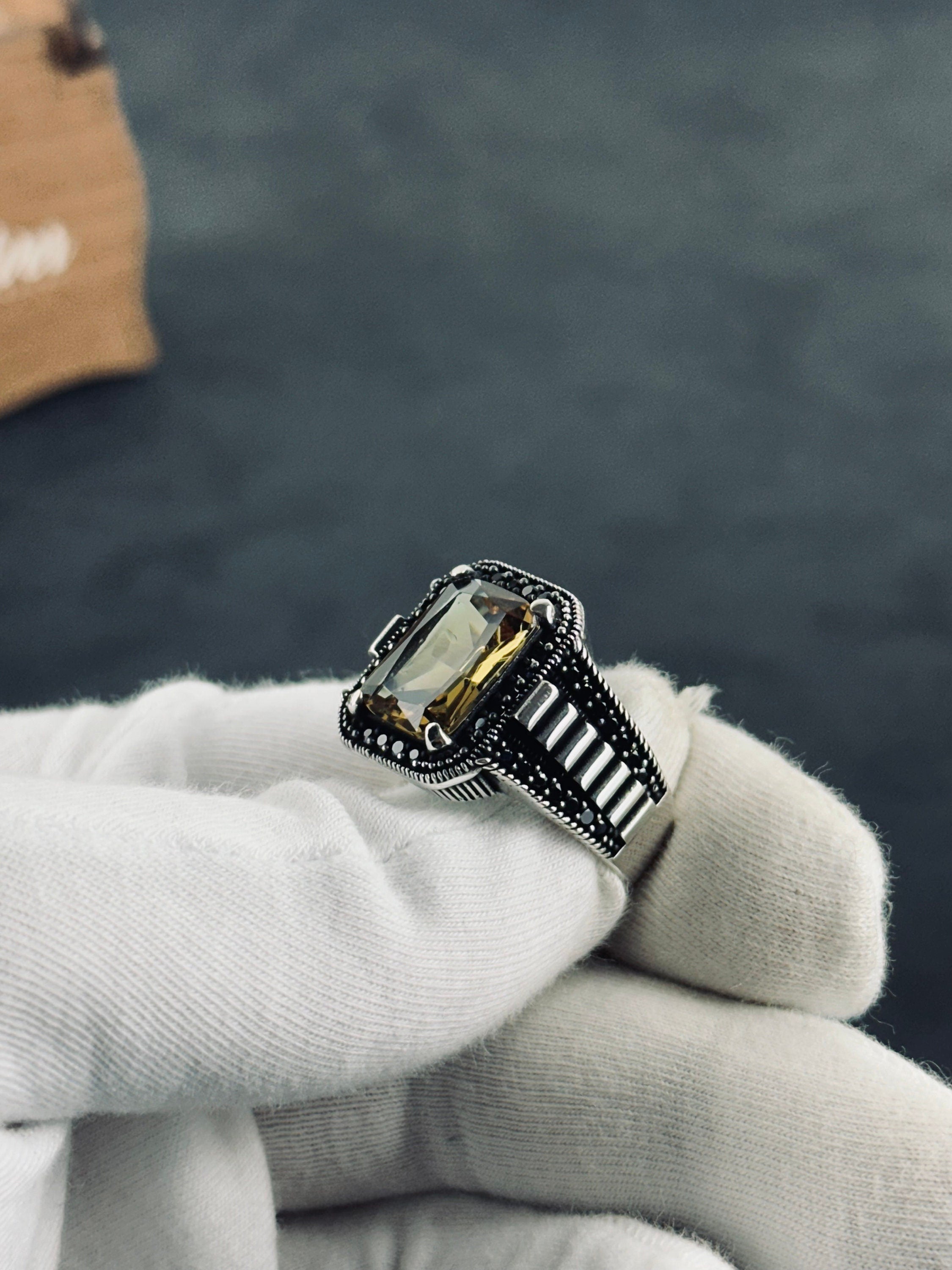 Color-Changing Diaspore Ring - Sterling Silver Nautical Detail