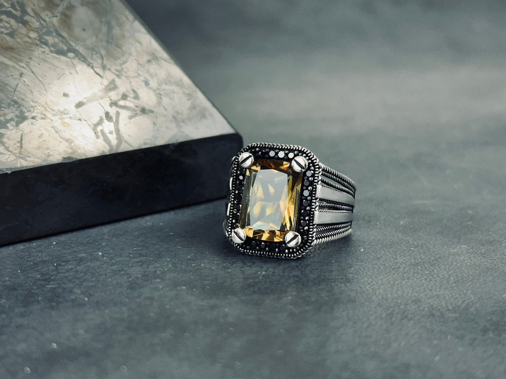 Minimalist Sultanit Ring, Sterling Silver Rectangle (Color-Change Stone)