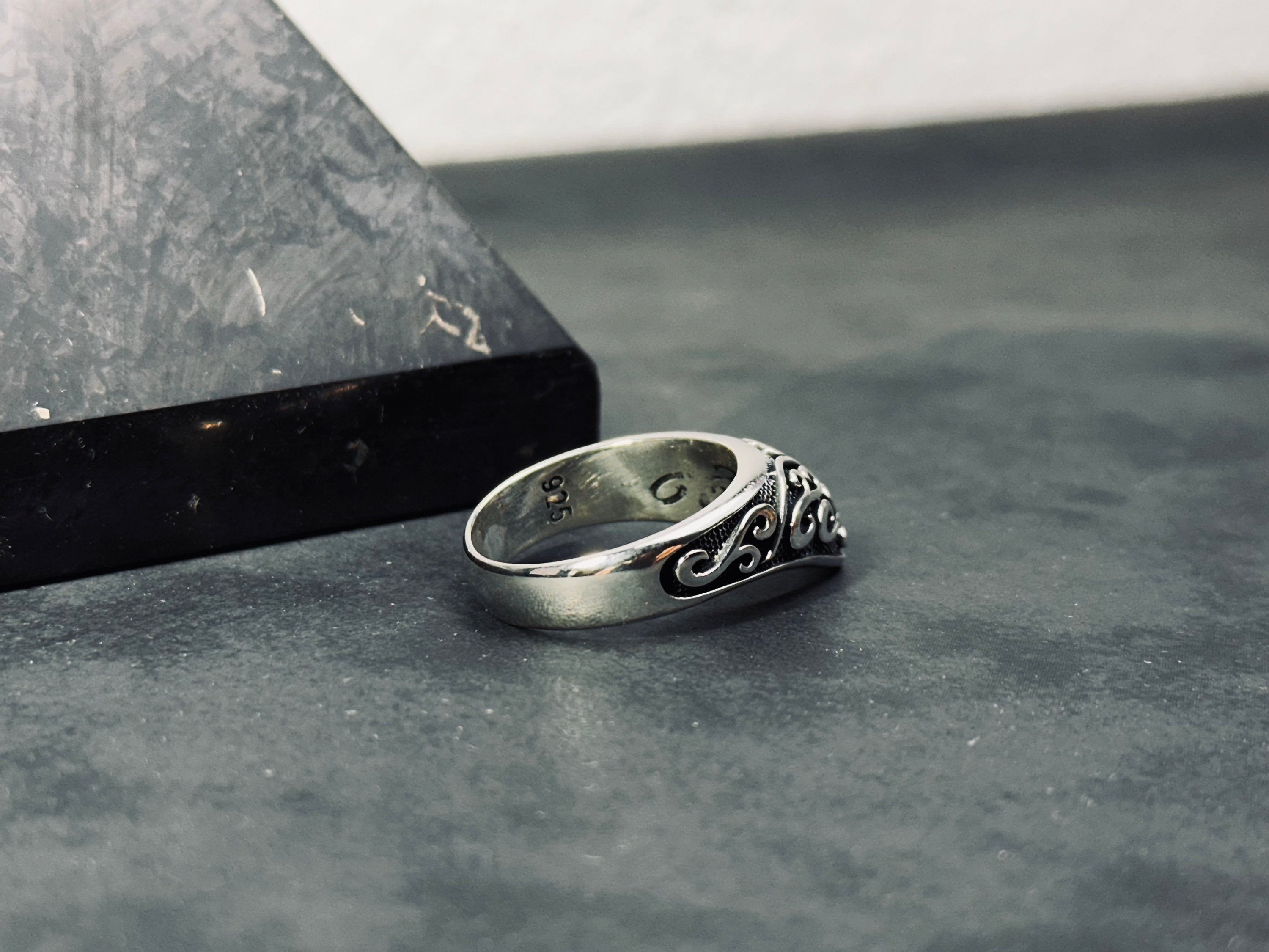 Engraved Silver Thumb Ring - Handmade Compass Design