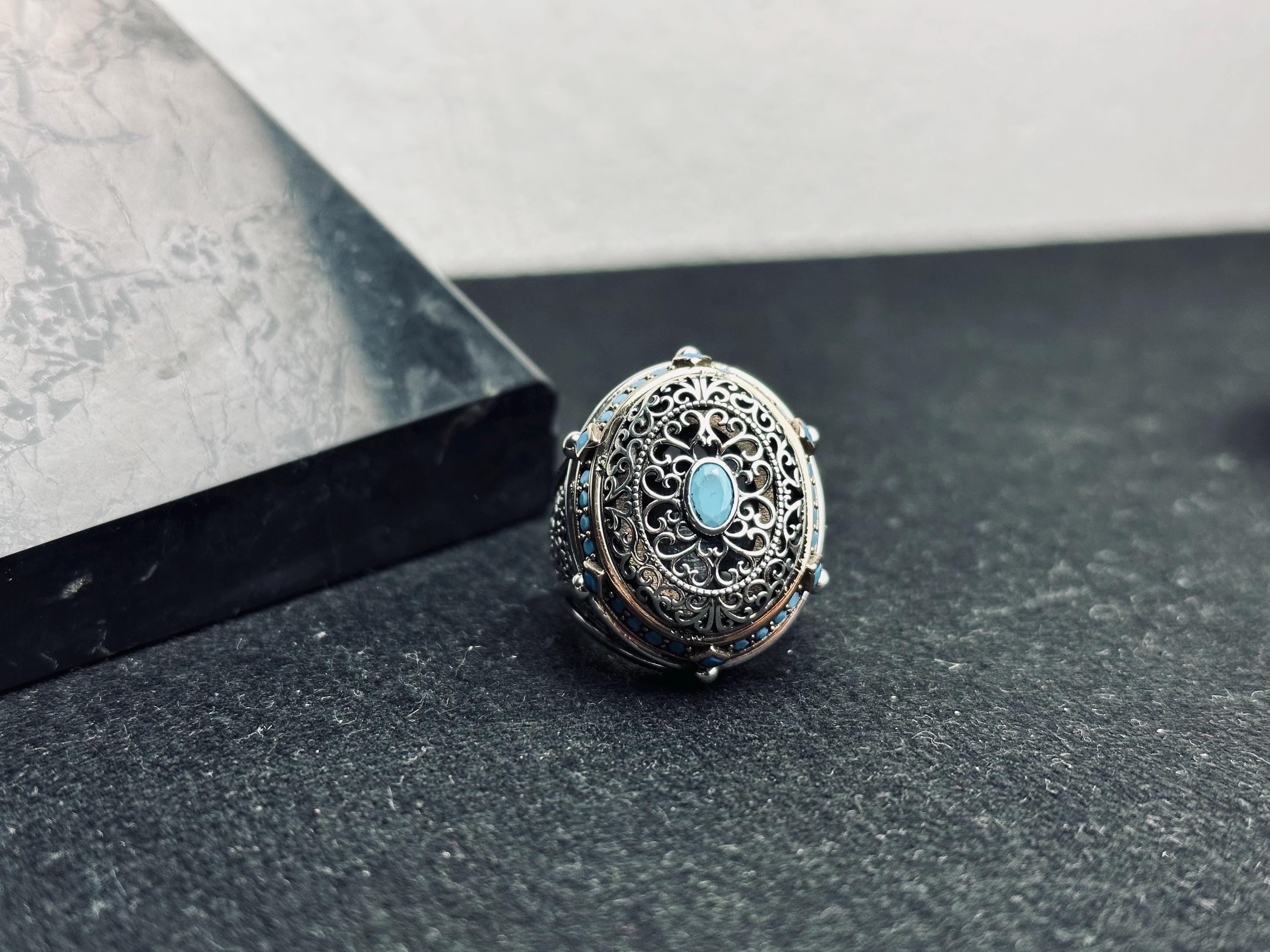 Turquoise Ring: Handmade Turkish Sterling Silver (Oval, Men's Size)