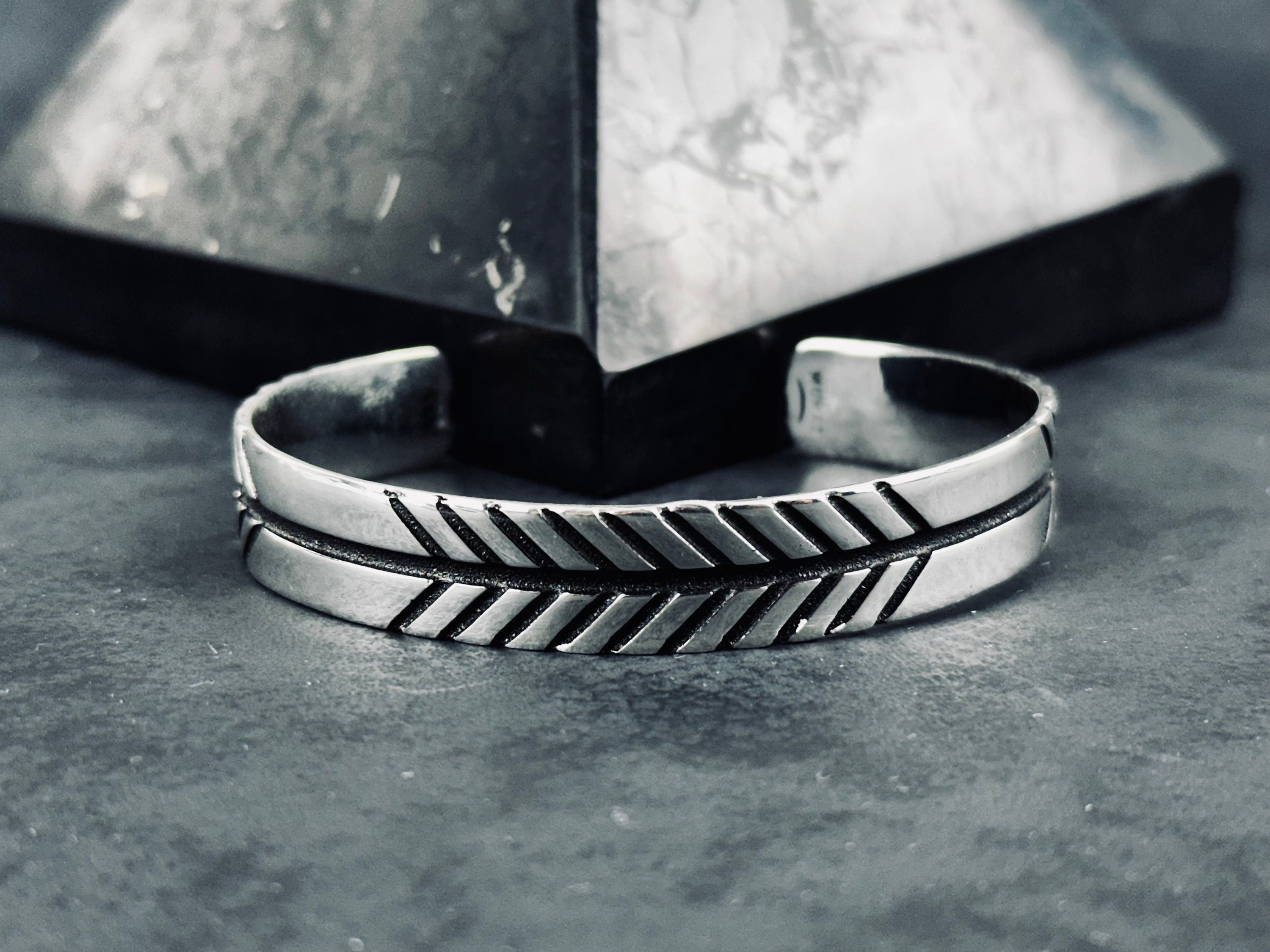 Sterling Silver Arrow Cuff Bracelet - Handmade Unisex Jewelry
