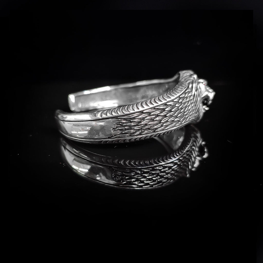 Lion Head Sterling Silver Bracelet: Engraved Tire Design Cuff