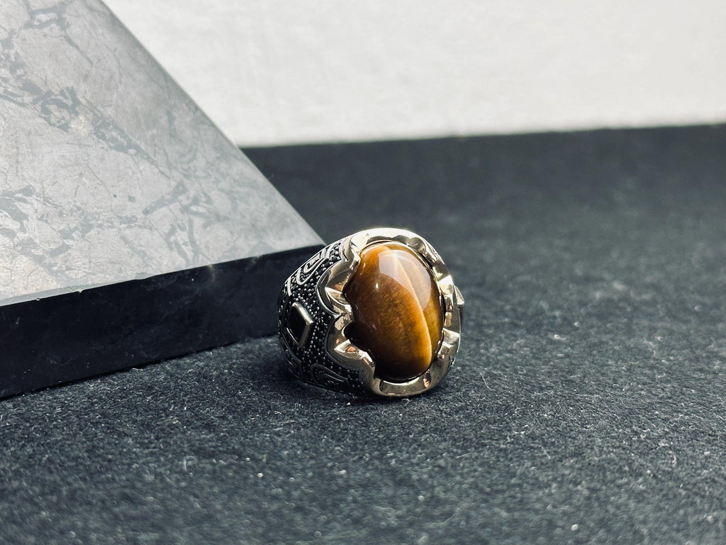 Men's Statement Ring: Tiger Eye Gemstone - Oxidized 925 Silver