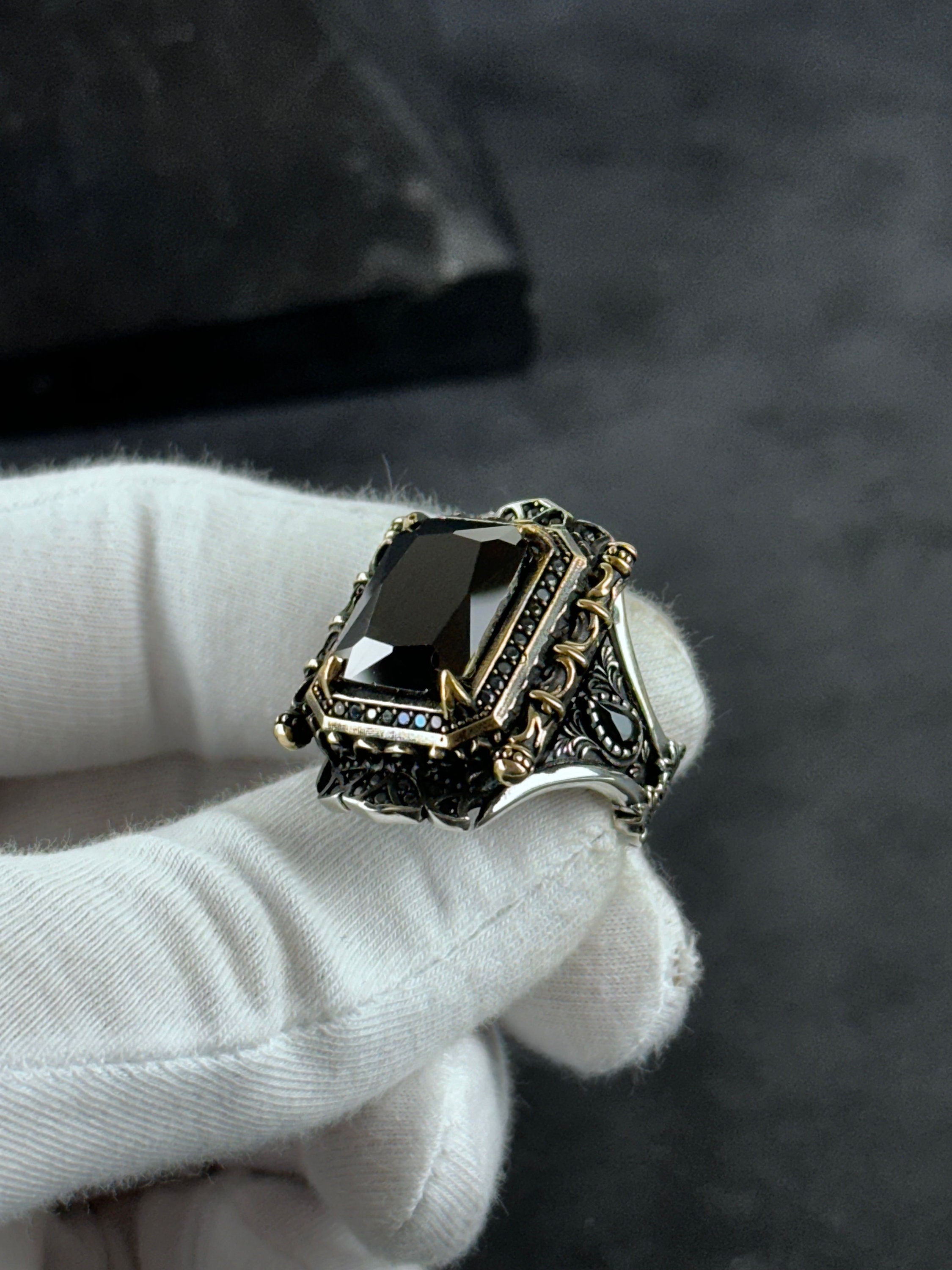 Black Zircon Sterling Silver Ring: Handcrafted Engraved Design