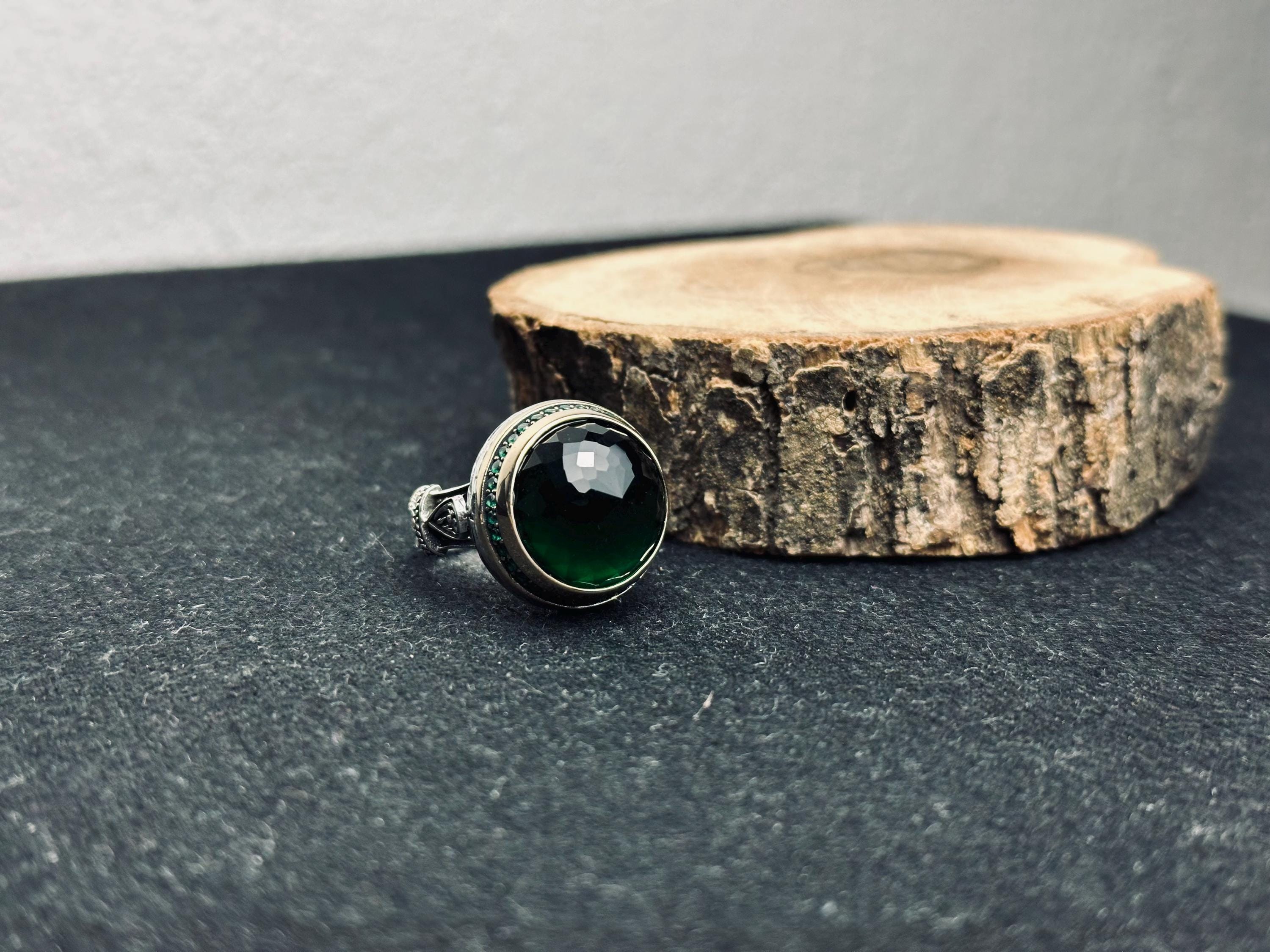 Round Green Emerald Ring - Minimalist Sterling Silver Handmade