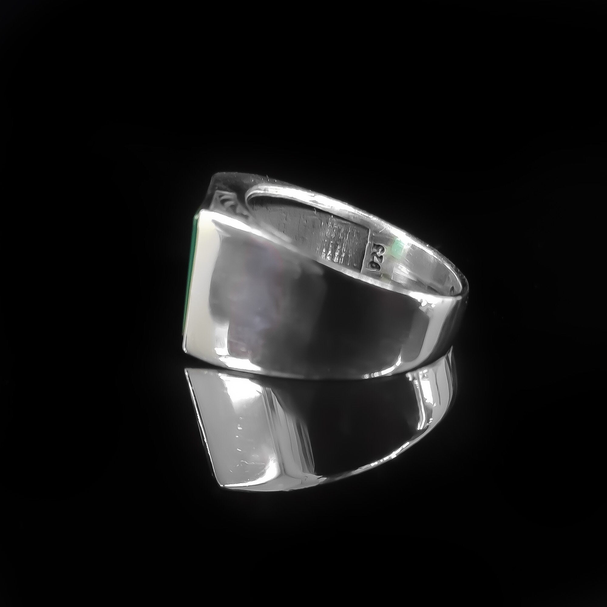 Sterling Silver Ring: Green Agate Stone - Handmade Men's Jewelry