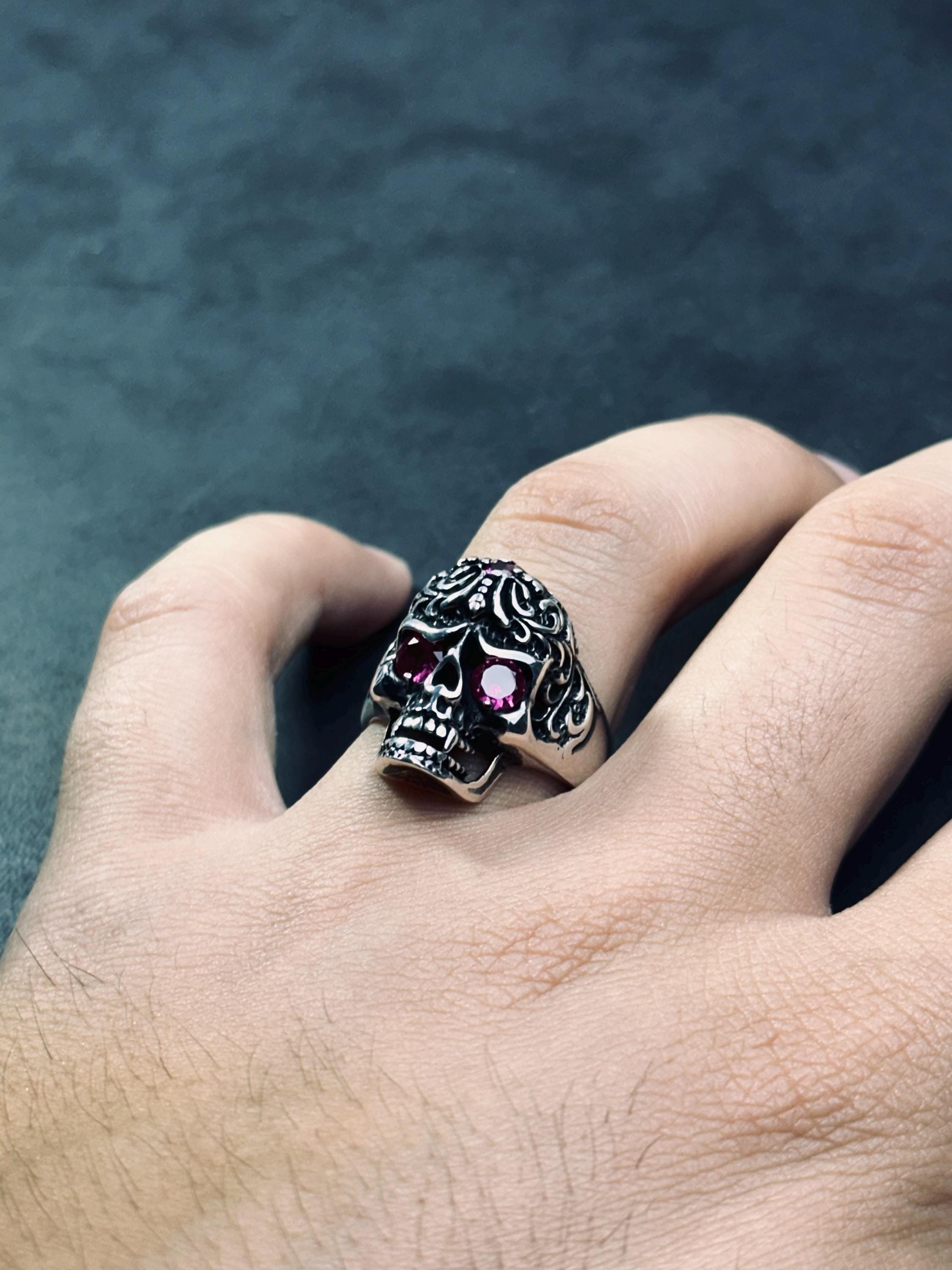 Skull Ring: Sterling Silver Goth Biker Style - Adjustable Fit