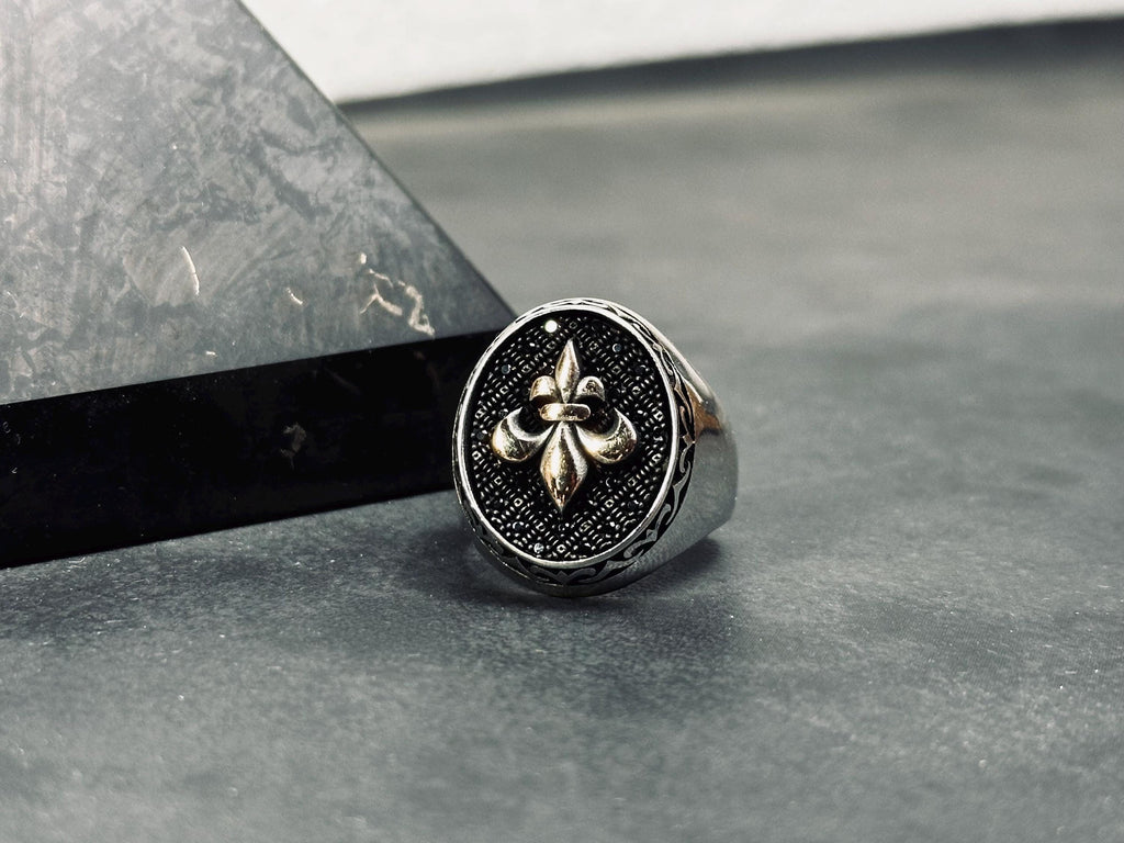 Iris Flower Ring: Sterling Silver Handmade - Dainty Statement Piece