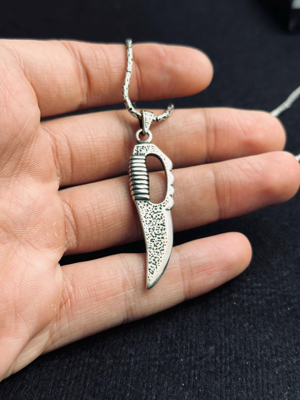 Knife Necklace: Silver Dagger Pendant - Inspired by Elden Ring