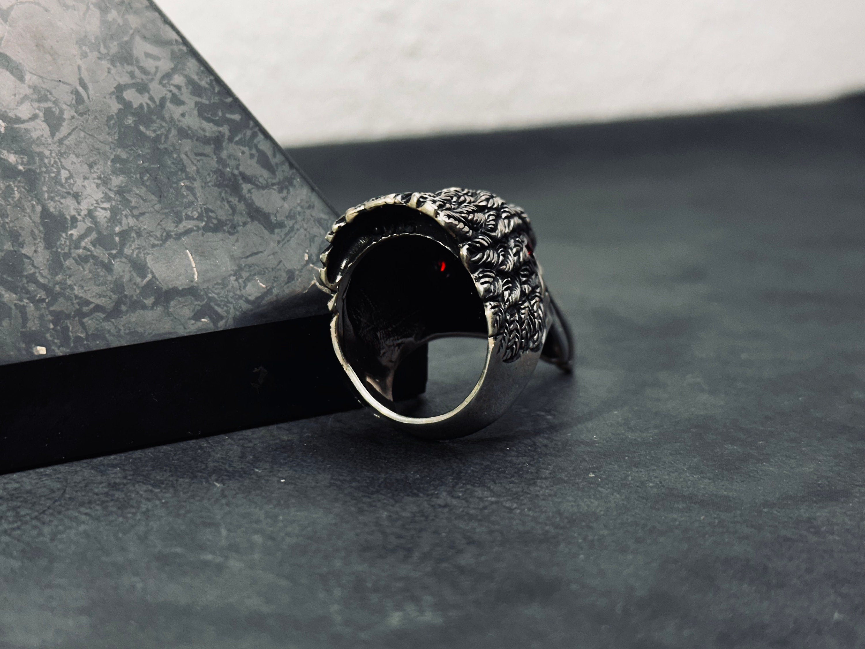 Eagle Head Ring: Large Sterling Silver - Hand-Engraved Detail